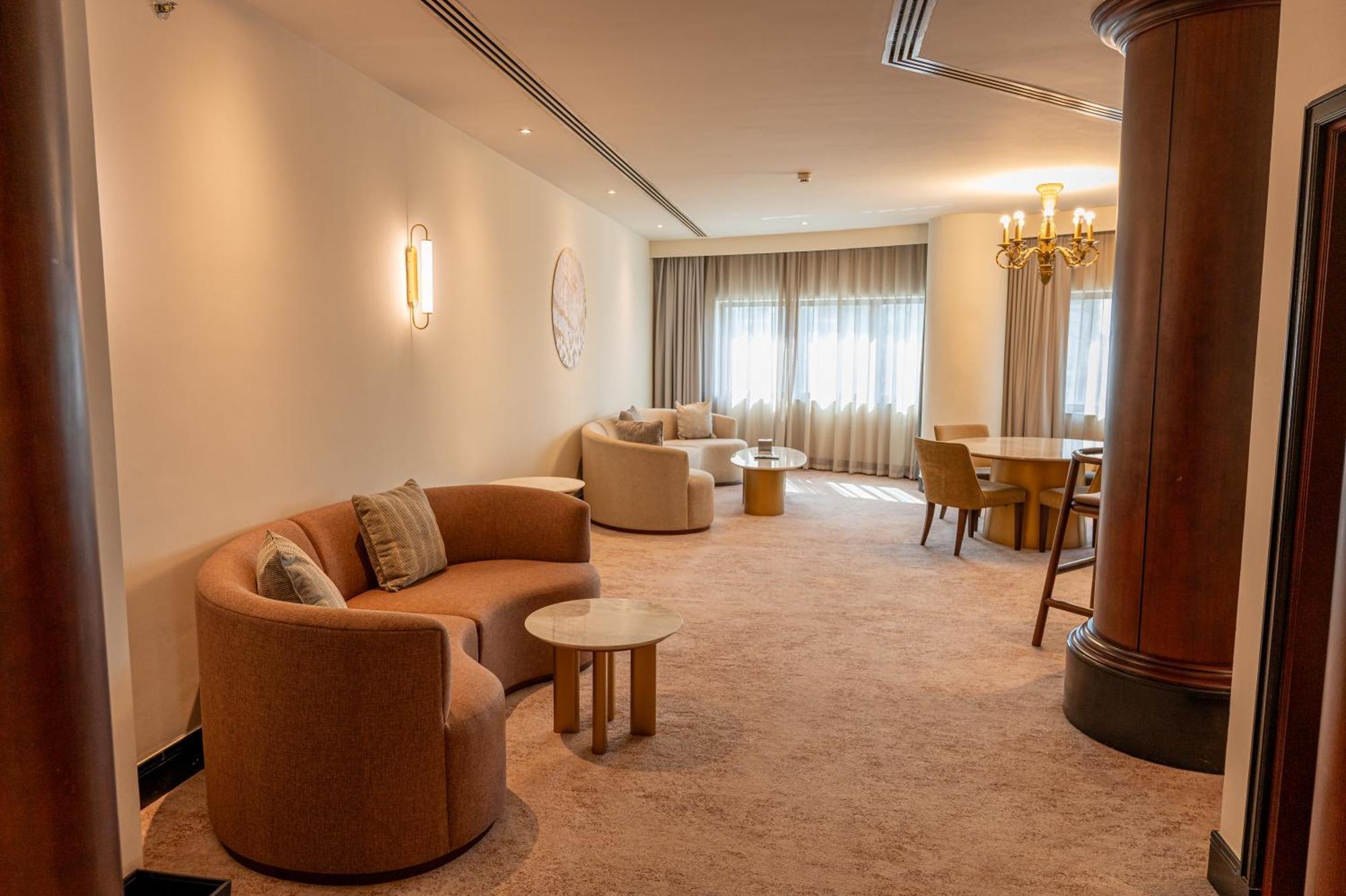 Majestic Cove Hotel - Formerly Le Meridien Fairway ดูไบ ภายนอก รูปภาพ