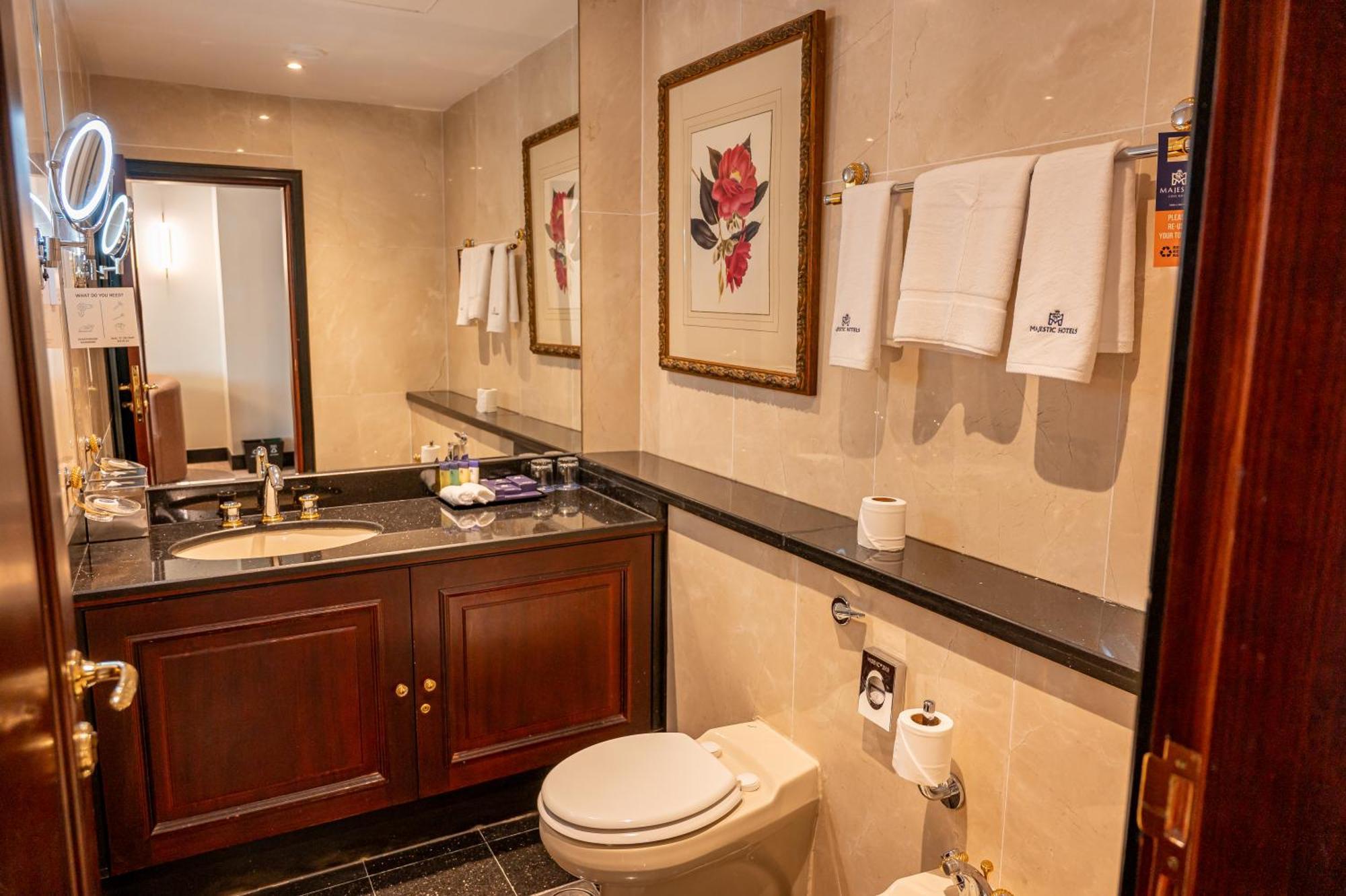 Majestic Cove Hotel - Formerly Le Meridien Fairway ดูไบ ภายนอก รูปภาพ