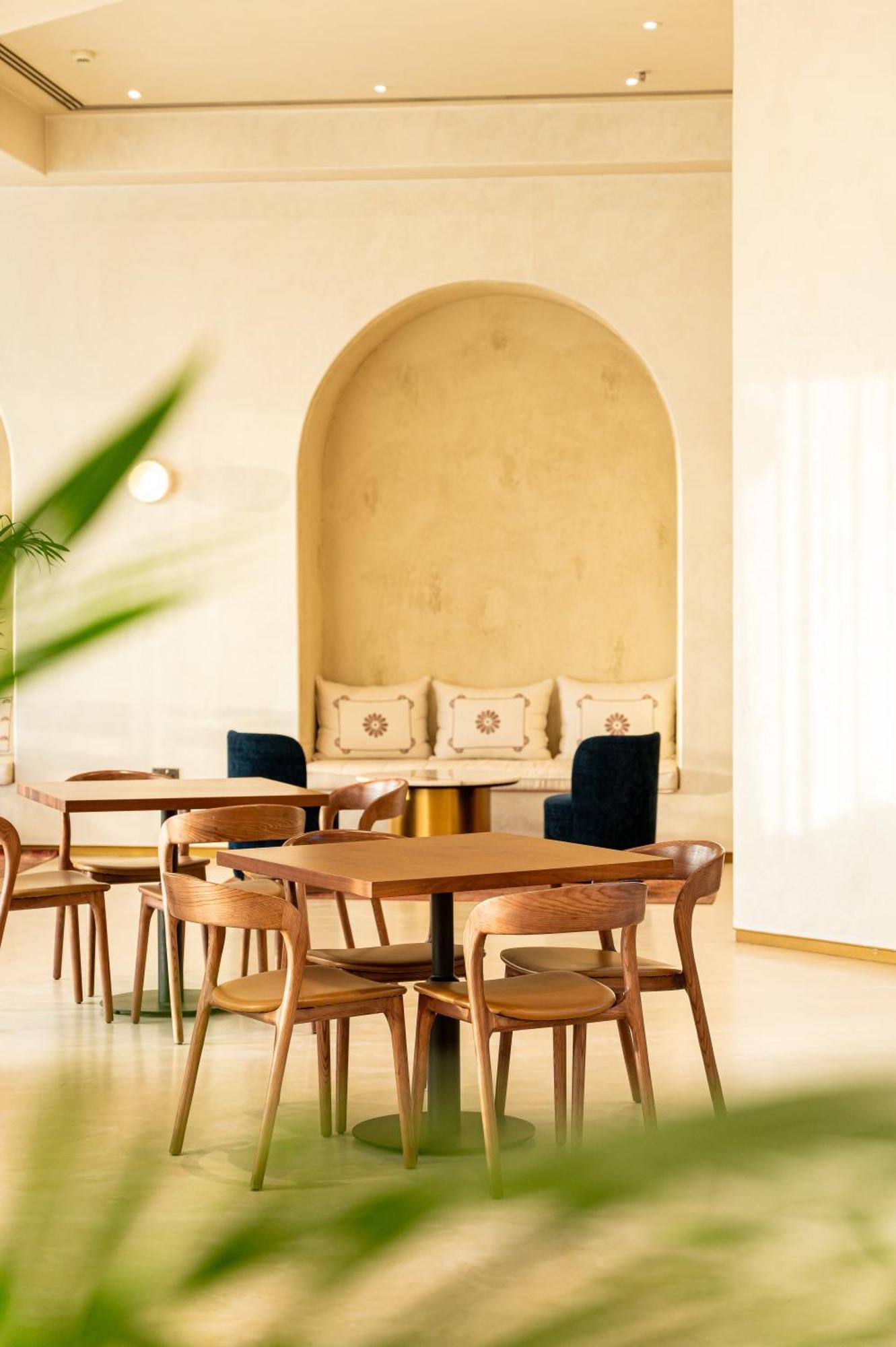 Majestic Cove Hotel - Formerly Le Meridien Fairway ดูไบ ภายนอก รูปภาพ