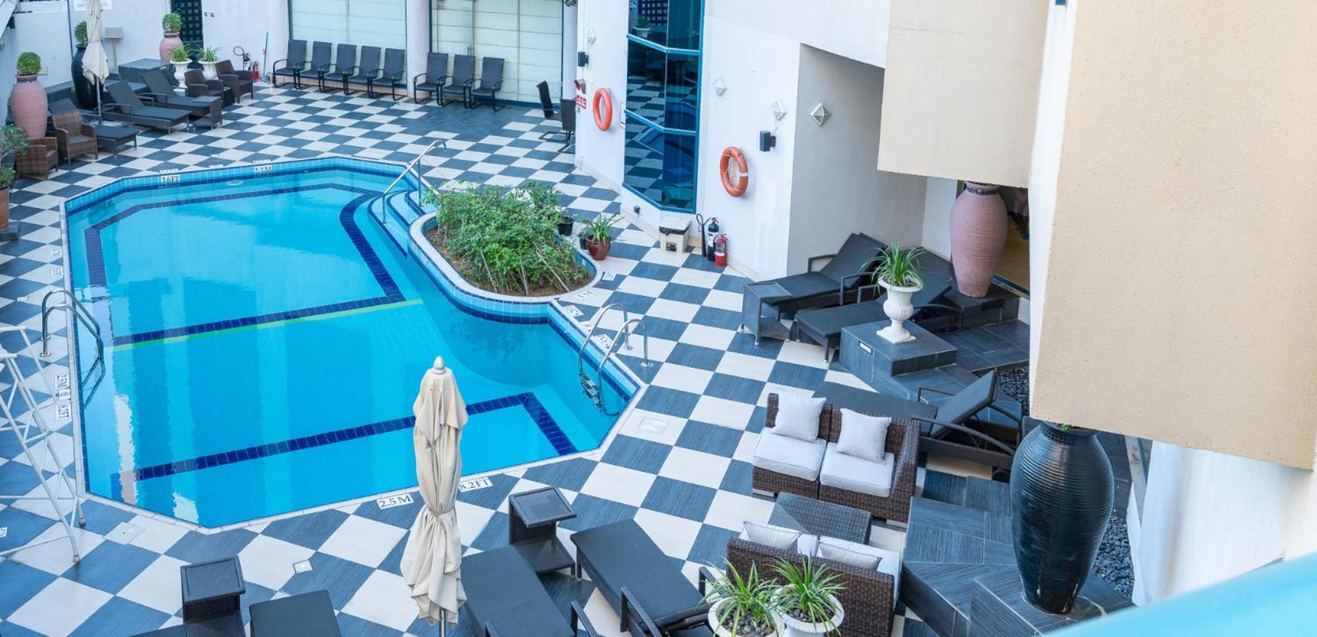 Majestic Cove Hotel - Formerly Le Meridien Fairway ดูไบ ภายนอก รูปภาพ