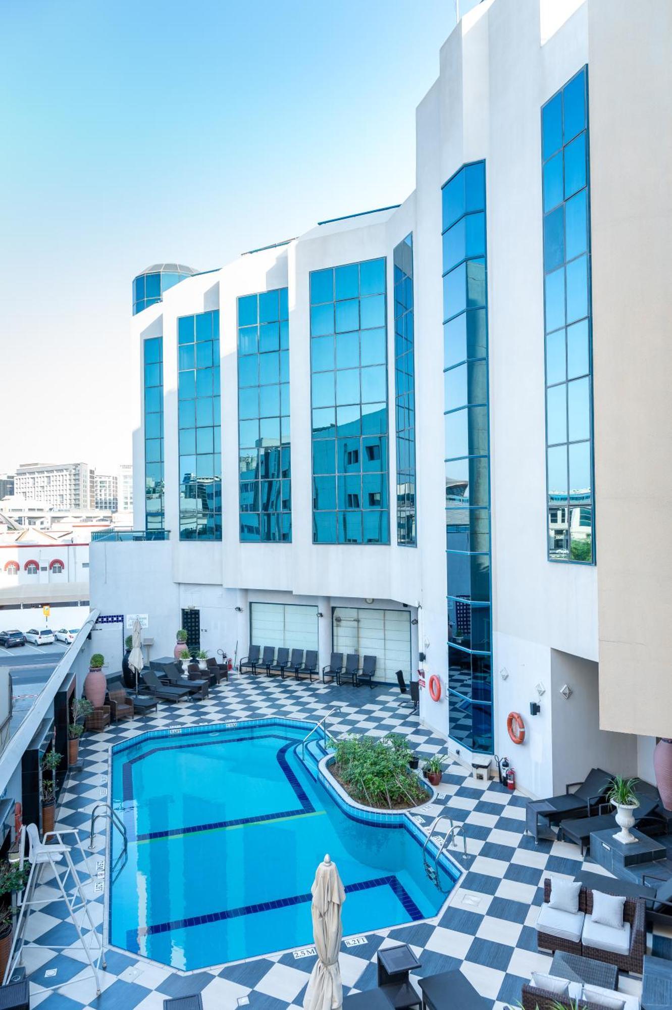 Majestic Cove Hotel - Formerly Le Meridien Fairway ดูไบ ภายนอก รูปภาพ