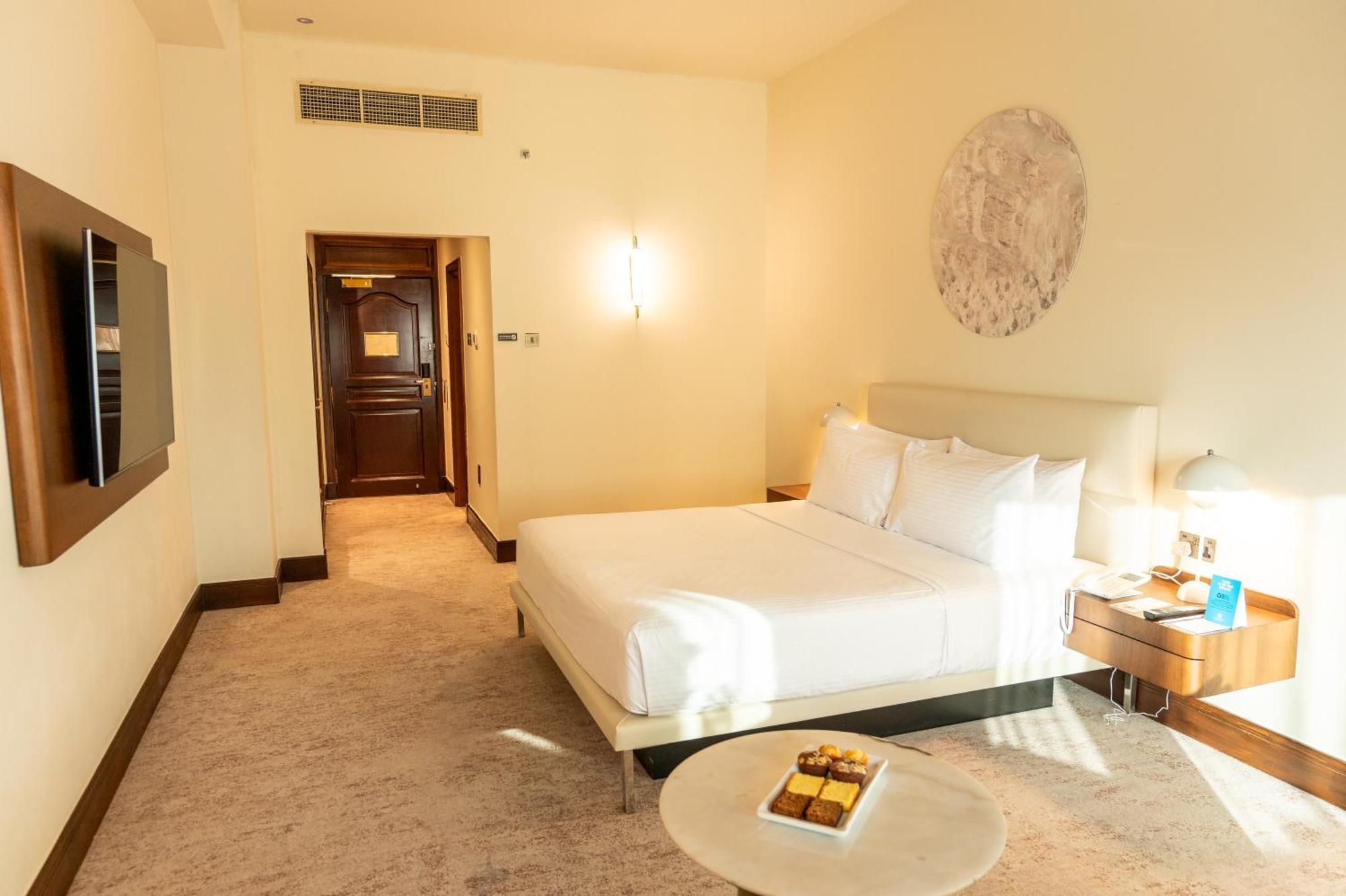 Majestic Cove Hotel - Formerly Le Meridien Fairway ดูไบ ภายนอก รูปภาพ